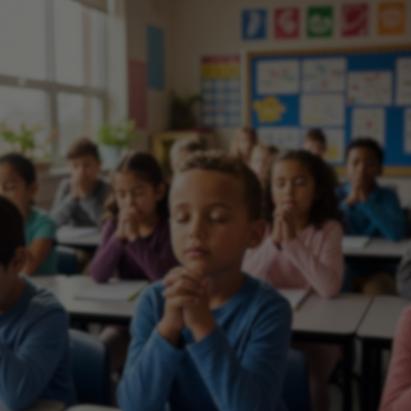 Ensino cristão no Colégio Rosa de Sharom